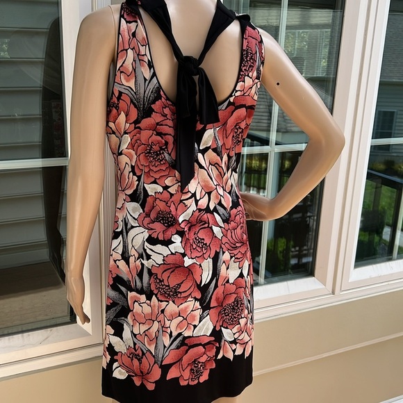 White House Black Market high neck sleeveless bold floral stretch dress SZ S - Picture 4 of 11